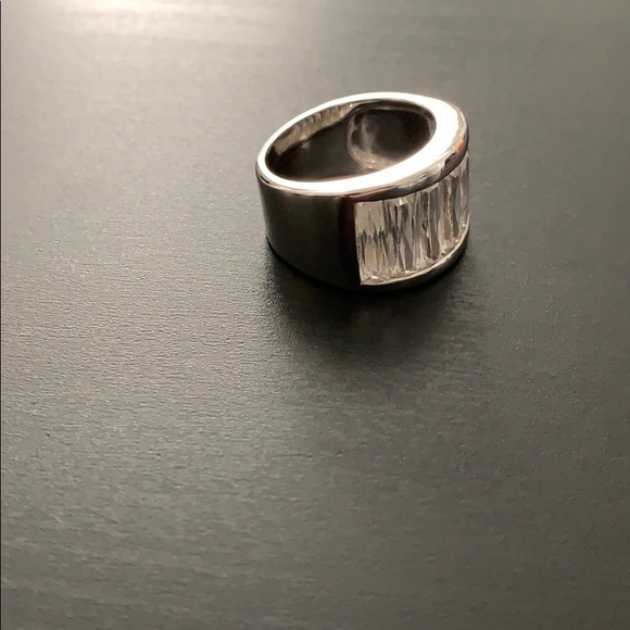 Silver Ring - Picture 2 of 6